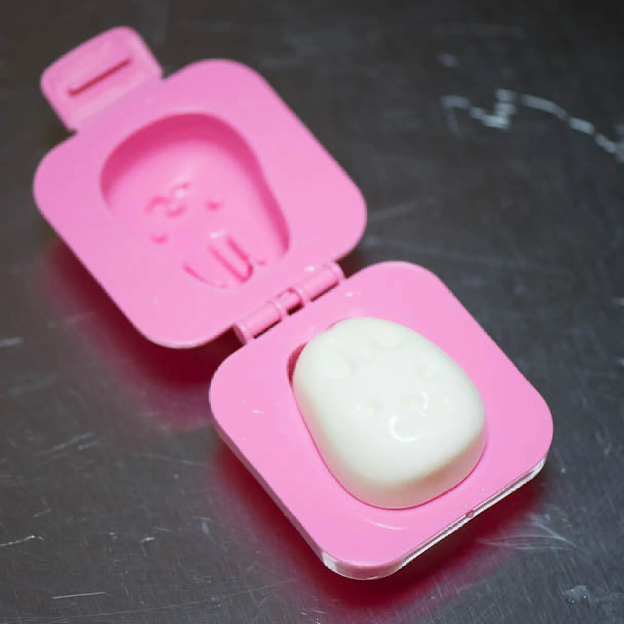 Hakoya Boiled Egg Mould - Bear & Bunny Outlet