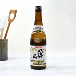 Hakkaisan Tokubetsu Honjozo Sake, 720ml Online