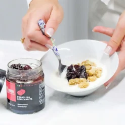 Pariani Semi-Candied Wild Strawberries, 260g