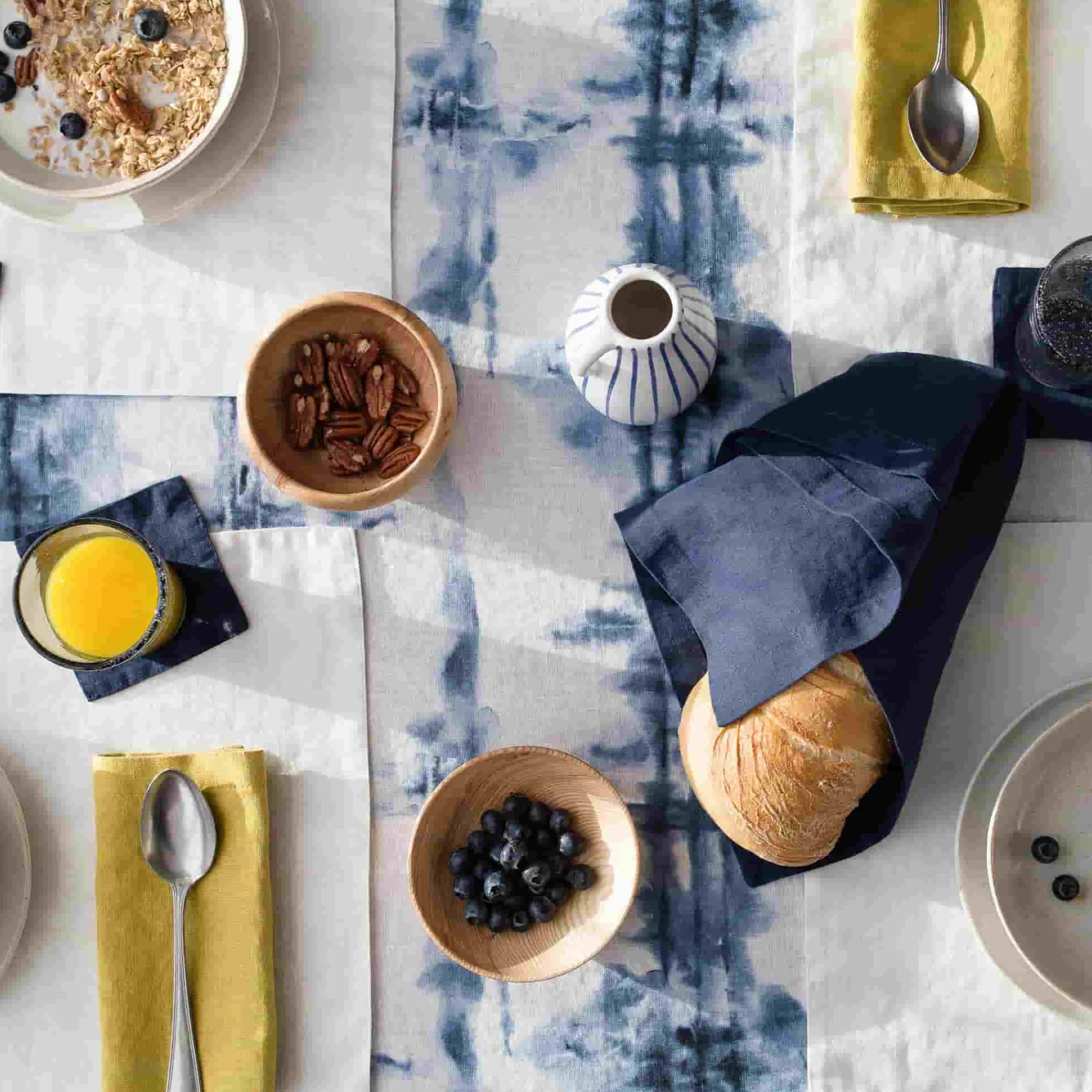 Linen Tales Set of 2 Navy Linen Napkins Hot